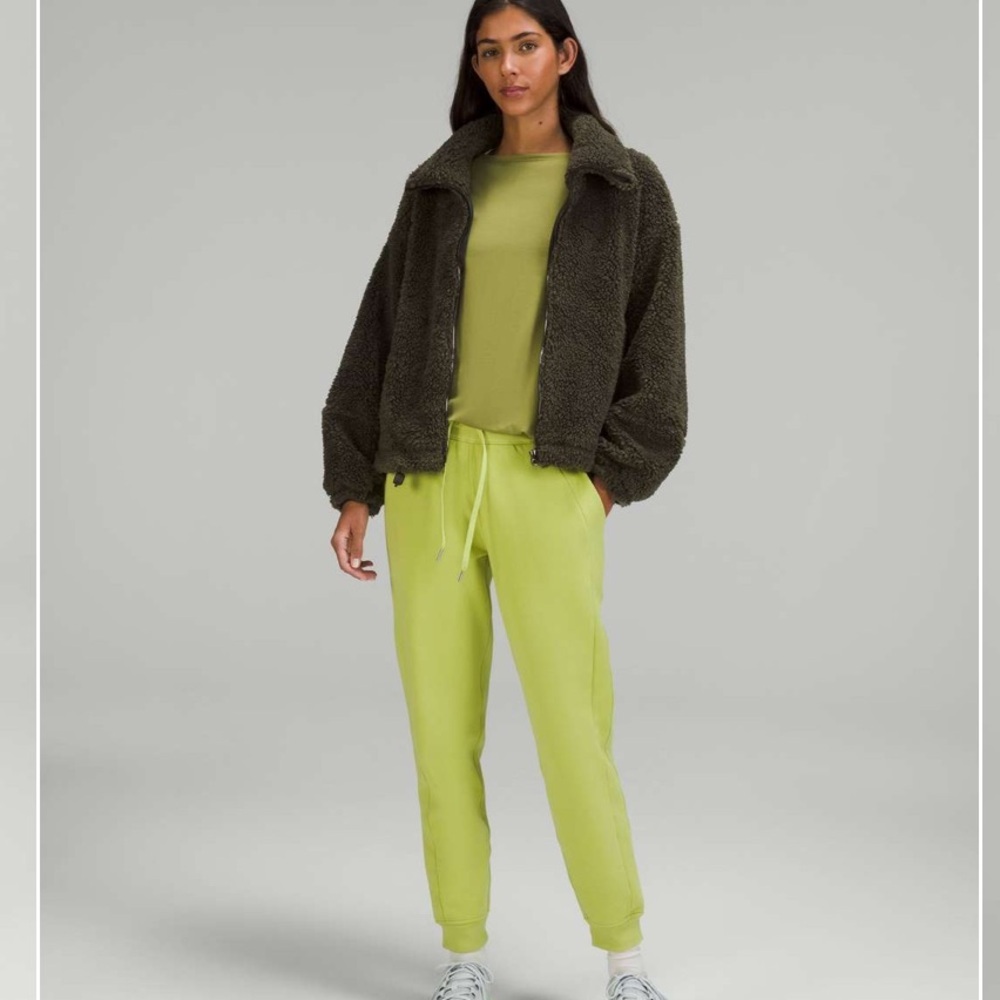 Lululemon Scuba High-Rise Jogger